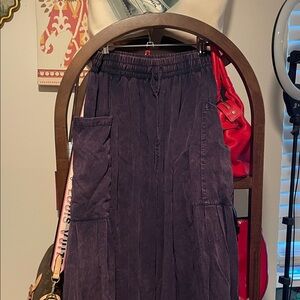 Oli & Hali Women's slightly faded Purple flowy pants